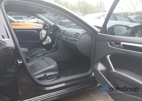 2019 Volkswagen Passat Wolfsburg из США, поврежденный, VIN 1VWLA7A3XKC006947